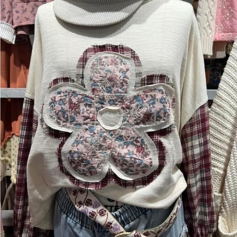 Women’s POL patch work floral top
